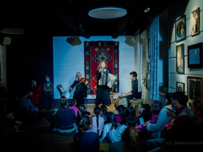 2 urodziny Etnocentrum Dzień 1 10.12.2021-spektakl10.jpg
