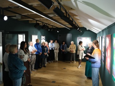 Wernisaż wystawy - "W świecie wyobraźni" 09.05.2025-DSCF5198.jpg