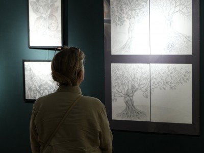 Wernisaż wystawy - Z WNĘTRZA - MIĘDZI CIAŁEM A DUCHEM - Iryny Syvak - 06.06.2025-DSCF5335.jpg